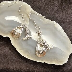 *4 for $25* Cowboy Hat And Cowboy Boots Silvertone Earrings